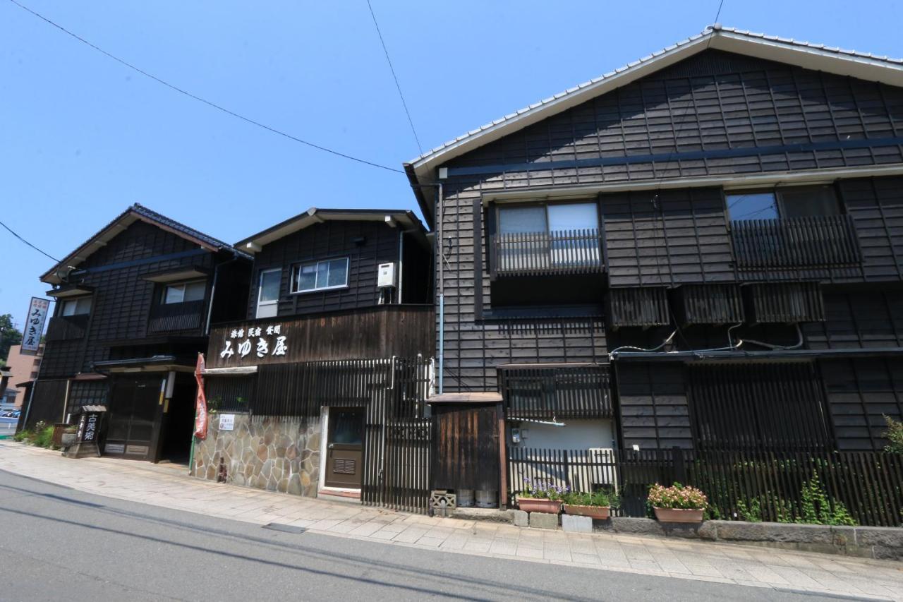 Miyukiya Hotel Beppu Buitenkant foto