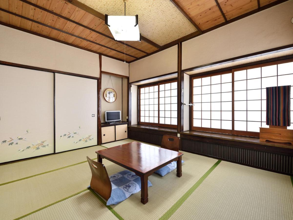 Miyukiya Hotel Beppu Buitenkant foto